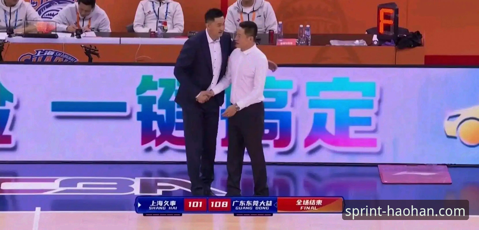 上海男篮豪取12连胜登顶联赛的战术深度解析